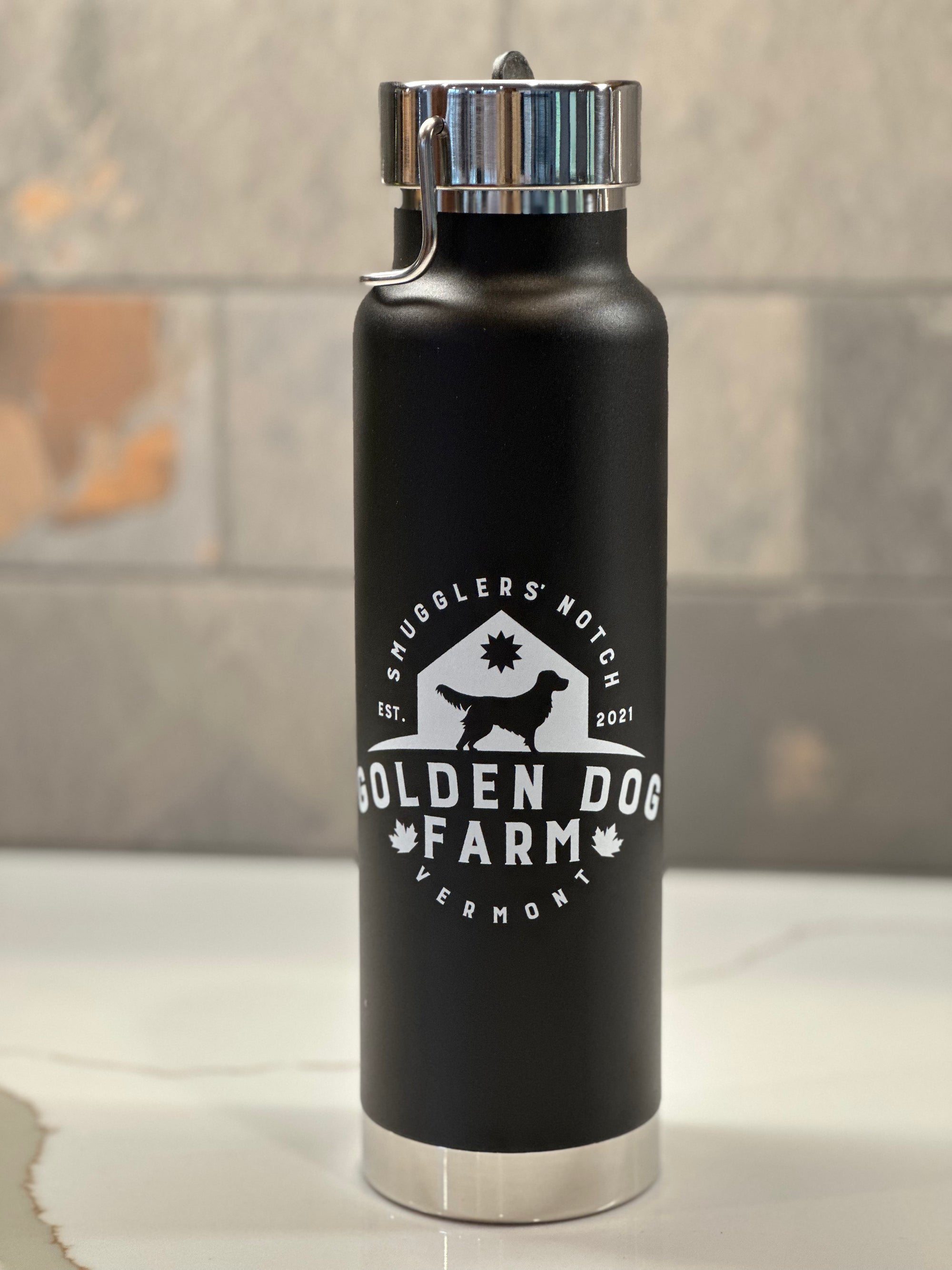 Golden Dog Farm 25 oz. Insulated Bottle w/Integrated Straw Lid